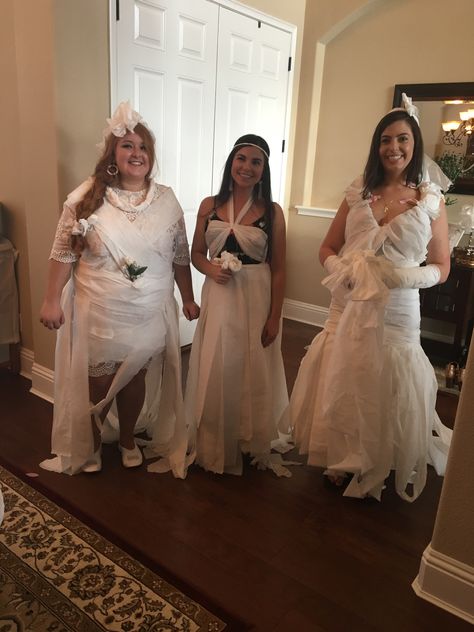 Bridal Shower Games Toilet Paper Dress, Toilet Paper Bridal Shower Game, Bridal Shower Toilet Paper Dress Game, Toilet Paper Dress Game, Jazzy Wedding, Toilet Paper Games, Toilet Paper Dress, Toilet Paper Wedding Dress, Paper Bride