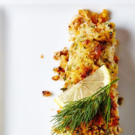 How do you turn a mild fish like halibut into a masterpiece? This Walnut-Crusted Halibut does all ... Christmas Halibut Recipes, Best Halibut Recipes, Crusted Halibut, Halibut Recipe, Crusted Fish, Walnut Crust, Grilled Halibut, Salmon Spices, Halibut Recipes