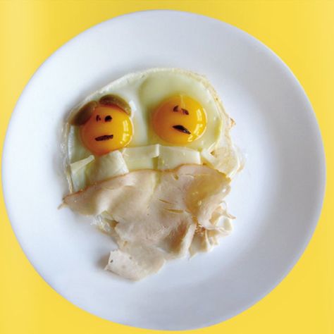 Funny paleo breakfast idea for kids Funny Food Pictures, Funny Breakfast, Creative Breakfast, Funny Food, Fun Kids Food, Breakfast For Kids, Food Humor, Kid Friendly Meals, Creative Food