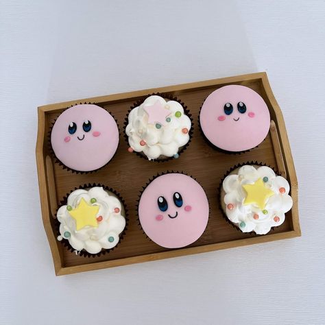 Kirby Cupcake Ideas, Kirby Cupcakes, Kirby Cake, Kirby Party, Kirby Birthday, Dairy Free Icing, Cupcake Flavours, Cute Kirby, Miraculous Ladybug Party