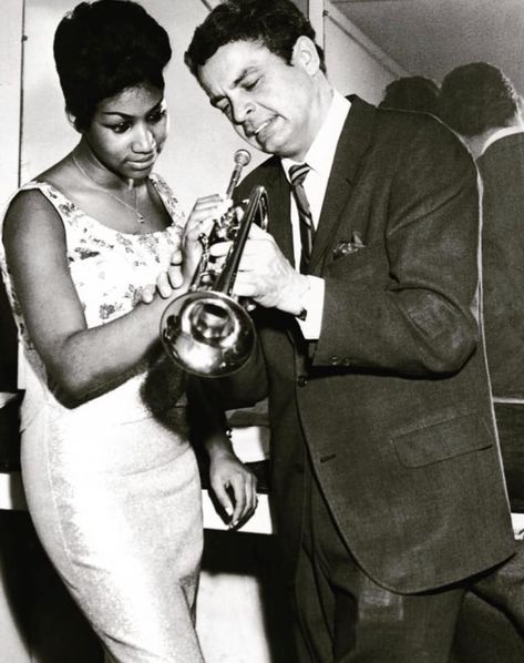 A recording session in Chicago with Maynard Ferguson Aretha Franklin Franklin And Friends, Maynard Ferguson, Rock Band Photos, Black Music Artists, Not My Job, Jazz Trumpet, Trumpet Music, Trumpet Player, Back Stage