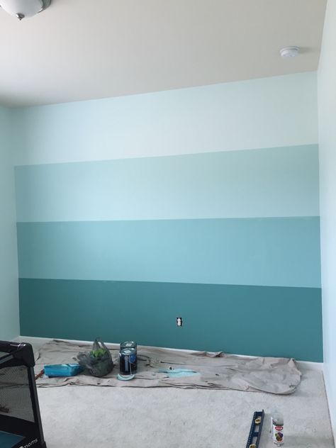 Strip Wall Paint Ideas, Simple Accent Wall Ideas Painted, Stripped Painted Walls, Painting Ideas For Your Room, Small Room Paint Ideas, Accent Wall Kids Room, Stripes Wall Paint, Simple Wall Painting Ideas, Ombre Painted Walls