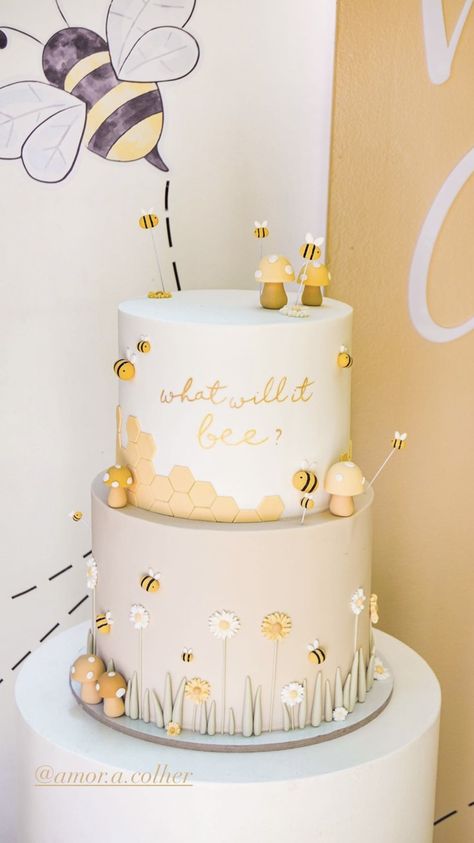 Bees Cake Ideas, What Will It Bee Gender Reveal Cake, Bee Cake Ideas 1st Birthdays, Honey Bee Cake Ideas, Honey Bee Baby Shower Cake, What Will Baby Bee Cake, First Bee Day Cake, Bee Cake Design, Bee Cake Ideas