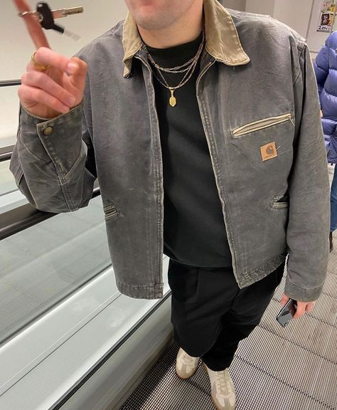 Masc Jacket, Margiela Gats Outfit Men, Carhartt Detroit Jacket Outfit Men, Black Carhartt Jacket Outfit, Margiela Gats Outfit, Workwear Jacket Outfit, Carhartt Jacket Outfits, Carhartt Shirt Outfit, Style Men Aesthetic