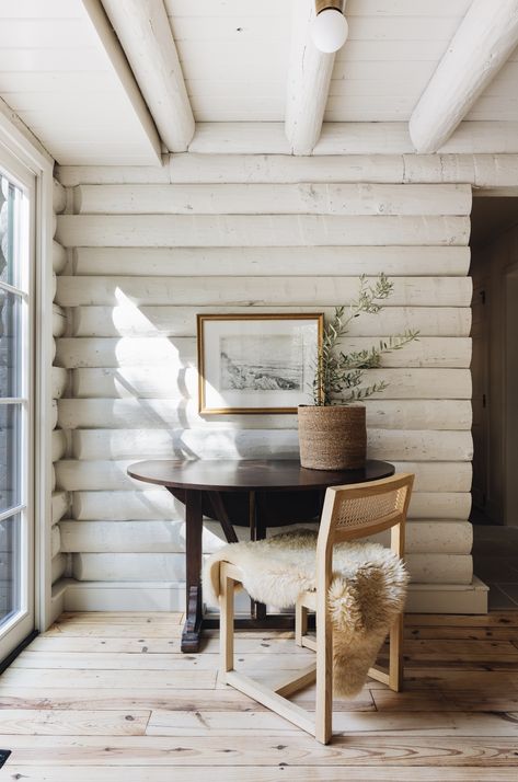 LOG CABIN — Jean Stoffer Design Jean Stoffer Design, Jean Stoffer, Contemporary Cabin, Country Landscape, Cabin Interiors, Entryway Bedroom, A Frame Cabin, Log Cabin Homes, Cabin Design