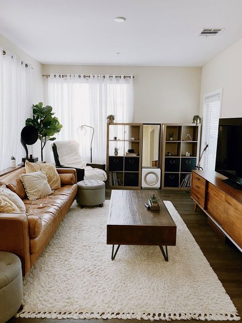 San Diego Apartment Aesthetic, San Diego Apartments, House Decor Modern, San Diego Living, Apartment Bedroom Decor, Apartment Bedroom, Apartment Aesthetic, First Apartment, Apartment Interior