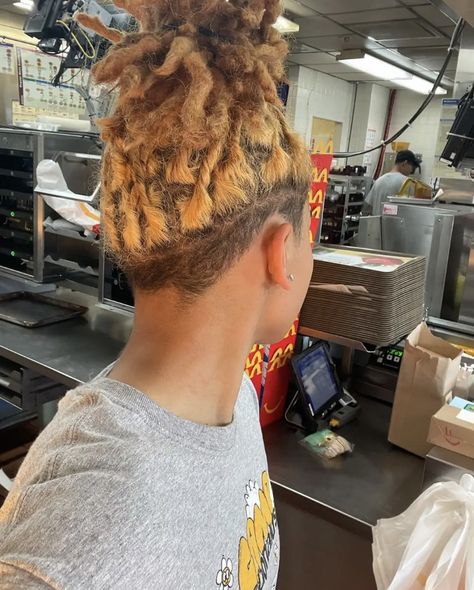 Stud Undercut, Locs Undercut, Locs With Undercut, Dreads With Undercut, Stud Hairstyles, Healthy Locs, Tomboyish Outfits, Undercut Long Hair, Short Locs