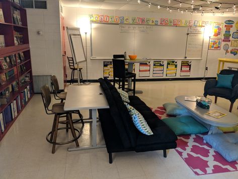 Sensory Corner Classroom High School, Fun Seating For Classroom, Alternative Classroom Design, Portable Classroom Ideas, Portable Classroom Setup Ideas, Alternative Seating Classroom Highschool, Flexible Seating Classroom Middle School, Portable Classroom Setup, Flexible Seating Classroom High School