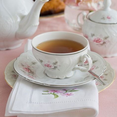 Tea Photo, Tea Etiquette, English Tea Party, Cuppa Tea, Chocolate Caliente, English Tea, Tea Break, Chocolate Tea, A Cup Of Tea