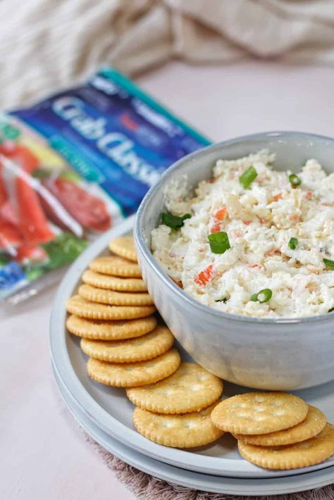 Cream Cheese Crab Dip, Seafood Salad Recipe, Crab Salad Recipe, Crab Rolls, Sea Food Salad Recipes, Hot Crab Dip, Delicious Appetizers, Lump Crab, A Spicy Perspective