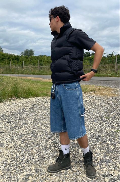 Summer jorts outfit inspo Y2k Jorts Men, Baggy Jorts Outfit Idea Men, Y2k Jorts Outfit, Summer Y2k Outfits Men, Y2k Summer Outfits Men, Jorts Summer Outfits, Jorts Outfit Idea Men, Jorts Mens Outfits, Jorts Outfit Idea