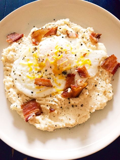 Gouda Cauliflower, Cauliflower Grits, Grits Breakfast, Smoked Gouda Cheese, Grits Recipe, Smoked Gouda, Keto Side Dishes, Keto Recipes Dinner, Mashed Cauliflower