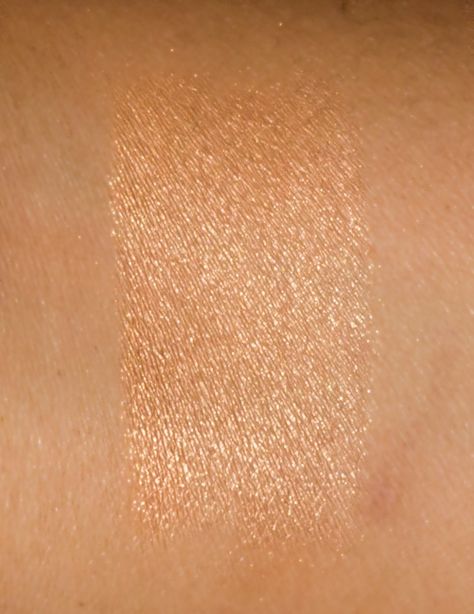 MAC Amber Lights eyeshadow swatch on NC43 skin tone, medium dark skin tone, Bengali/Indian skin tone. Light Tan Skin Tone, Mixed Skin Tone, Caramel Skin Color, Light Olive Skin Tone, Light Olive Skin, Beige Skin Tone, Light Tan Skin, Manifesting Life, Caramel Skin