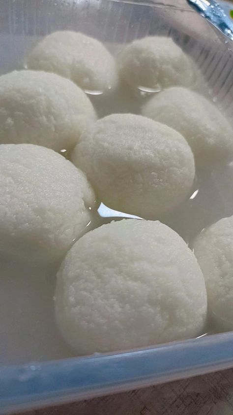 Rasgulla Aesthetic, Rasgulla Snap, North Indian Recipes, Indian Dessert, Hiding Face, Indian Sweet, Indian Desserts, Indian Sweets, Snap Food