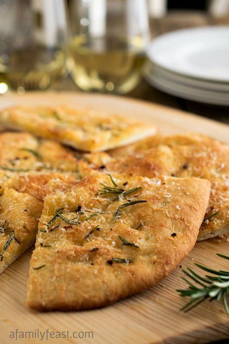 Rosemary Flatbread, Pain Naan, Savory Breads, Corner Bakery, Iranian Recipes, Frozen Bread Dough, Bread Bakery, Flat Breads, Flavored Butter