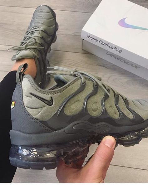 KICKHEADNEWS STORE on Instagram: “Much rather these lighter ones to full Khaki. Nike Air Vapormax Plus FOR ALL PERSONAL SHOPPING ENQUIRIES CONTACT VIA EMAIL OR DM 📀-…” Air Vapormax Plus, Nike Air Vapormax Plus, Nike Shoes Girls, Jordan Shoes Girls, Custom Nike Shoes, Shoes Sneakers Jordans, Shoes Sneakers Nike, Fresh Shoes, Cute Sneakers