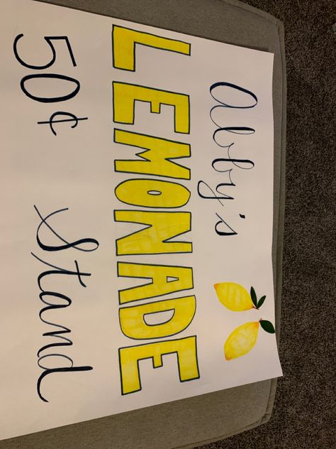 Lemonade Poster Ideas Signs, Kids Lemonade Stands, Lemonade Stand Sign, Kids Lemonade, Diy Lemonade Stand, Diy Lemonade, Garage Sale Signs, Lemonade Sign, Fresh Squeezed Lemonade