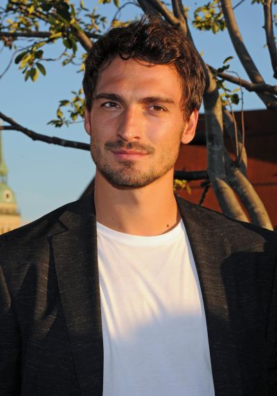 ❤ Mat Hummels, Matt Hummels, German Football Players, Mats Hummels, German Boys, Men's Soccer Teams, European Soccer, Mr Perfect, Male Photography