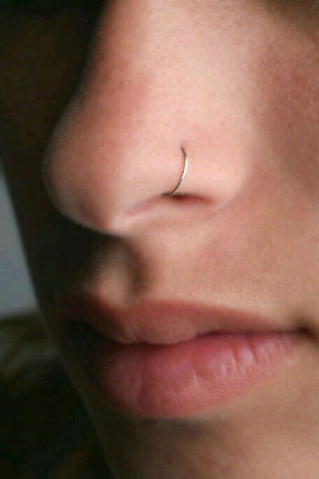 Nose piercing Piercings Corps, Nose Piercing Care, Orr Piercing, Piercing Nostril, Piercing Bouche, Nose Piercing Hoop, Smiley Piercing, Medusa Piercing, Piercing Cartilage