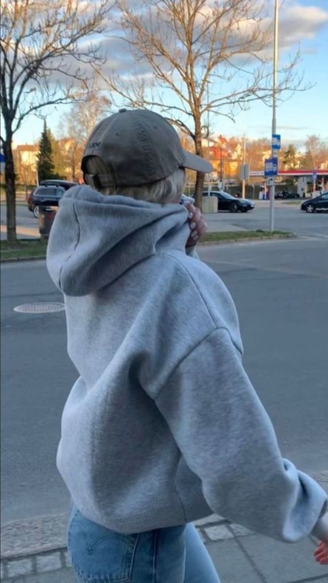 Cute Basic Outfits, Hoodie Outfit Ideas, Gray Hoodie Outfit, Hoodie Outfit Aesthetic, Winter Fall Outfits, Hoodie Season, Sweats Outfit, Outfit Hoodie, Hoodie Aesthetic