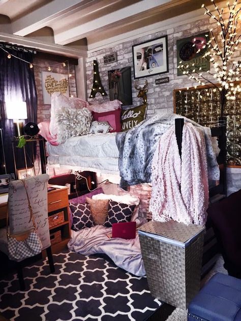 target dorm room | 1000+ ideas about Target Dorm on Pinterest | Dorm Rooms, Upholstered ... Target Dorm Room, Diy Dorm Room, College Bedroom Decor, Diy Dorm, Dormitory Room, College Bedroom, Dorm Room Storage, Dorm Diy, Dorm Room Diy