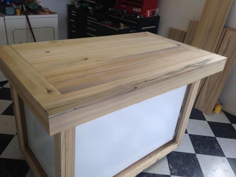 Chest Freezer Wood Cover, Deep Freezer Kitchen Island, Deep Freezer Table, Diy Bar Top, Freezer Ideas, Painting Appliances, Beer Ideas, Basement Finish, I Always Come Back