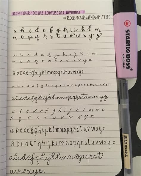 Bullet Journal Alphabet, Normal Handwriting, Journal Handwriting, Handwriting Ideas, Handwriting Analysis, Bullet Journal Font, Journal Fonts, Bullet Journal Notes, Handwriting Alphabet