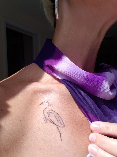 Blue Heron Tattoo Minimalist, White Heron Tattoo, Great Blue Heron Tattoo Simple, Blue Herring Tattoo, Stork Tattoo Minimalist, Heron Tattoo Simple, Heron Line Drawing, Pelican Tattoo For Women, Heron Bird Tattoo