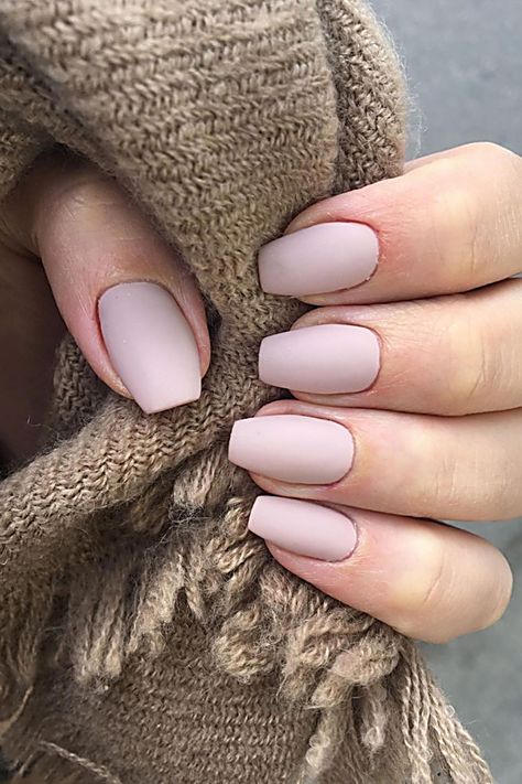 The most iconic nail polish colors of all time. Gel Coffin, Matte Acrylic Nails, Chic Nail Designs, Unghie Sfumate, Coffin Nails Matte, Unghie Nail Art, Super Nails, Ideas Nails, Nails Gel