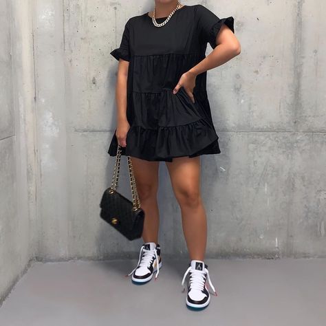 Jordan 1s With Dress Outfit, Air Jordan 1 Dress Outfit, Dress With Jordan 1 Outfit, Dress And Jordans Outfit, Jordan 1 Outfit Women Dress, Dress And Jordans, Dress With Jordans, Sneakers And Dresses, Black Smock Dress