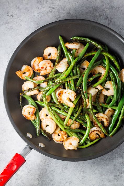 Low Fodmap Shrimp, Easy Low Fodmap Recipes, Shrimp And Green Beans, Easy Low Fodmap, Ibs Friendly Food, Stir Fry Green Beans, Fodmap Lunch, Fodmap Friendly Recipes, Low Fodmap Diet Recipes