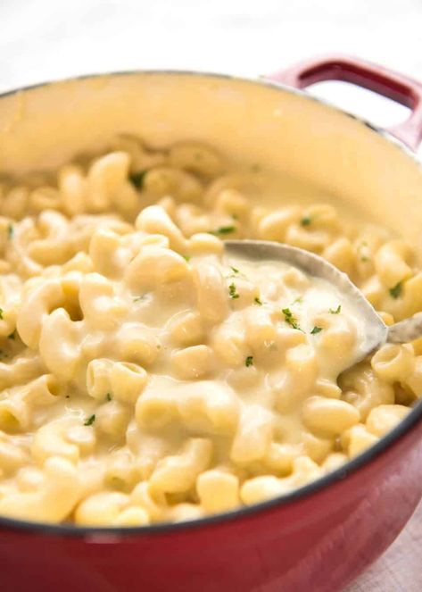 Mac And Cheese Recipe Stovetop, Stovetop Macaroni And Cheese, Creamy Mac And Cheese Recipe, Stovetop Mac And Cheese, Macaroni Cheese Recipes, Pasta Meals, Mac Cheese Recipes, Creamy Mac And Cheese, Recipetin Eats