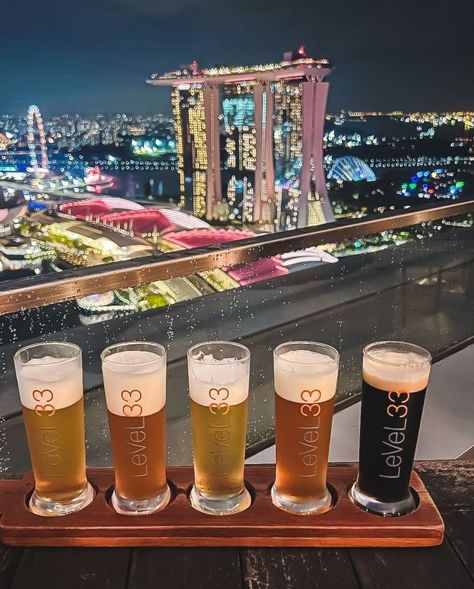 Skybar & Microbrewery Singapore - MBFC Marina Bay Bar Restaurant Martell Cognac, Rooftop Dining, Sky Bar, Micro Brewery, Rooftop Bar, Bar Restaurant, Marina Bay, Fine Dining, Restaurant Bar