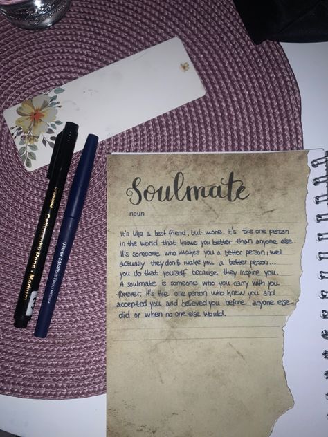 #diy #soulmate #definition #love #idea #lettering #selfmade Letter To Soulmate Friend, What's A Soulmate Journal, Soulmate Journal, Soulmate Definition, What Is Soulmate, Soulmate Friends, Quotes Doodles, Calligraphy Quotes Doodles, Definition Design