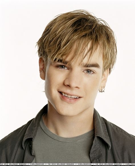 David Gallagher!! <3 David Gallagher, Seven Heavens, 7th Heaven, Lizzie Mcguire, Smallville, Taylor Swift Pictures, Full House, Gilmore Girls, Tv Shows