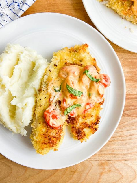 Parmesan Crusted Tilapia with Tomato Basil Cream Sauce Recipe Tomato Basil Cream Sauce, Breaded Tilapia, Basil Cream Sauce, Pesto Vinaigrette, Parmesan Crusted Tilapia, Calamari Recipes, Cream Sauce Recipe, Crusted Tilapia, Roasted Red Potatoes