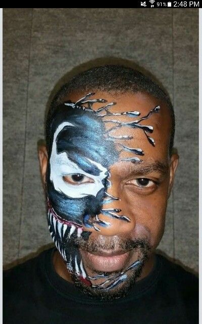 Venom face paint Venom Makeup Men, Venom Halloween Makeup, Venom Face Paint, Venom Makeup, Venom Face, Sand Sculptures, Male Makeup, Halloween Costumes Makeup, Halloween Make Up