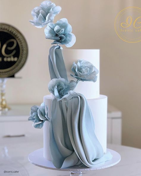 10 Wedding Cake Designers Guide for 2024 | Wedding Forward Wedding Cake Designs Fondant, Cake Instagram, Perfect Wedding Cake, Ribbon Cake, Fondant Cake Designs, Fondant Wedding Cakes, Beautiful Cake Designs, Romantic Wedding Cake, Wedding Cakes Blue