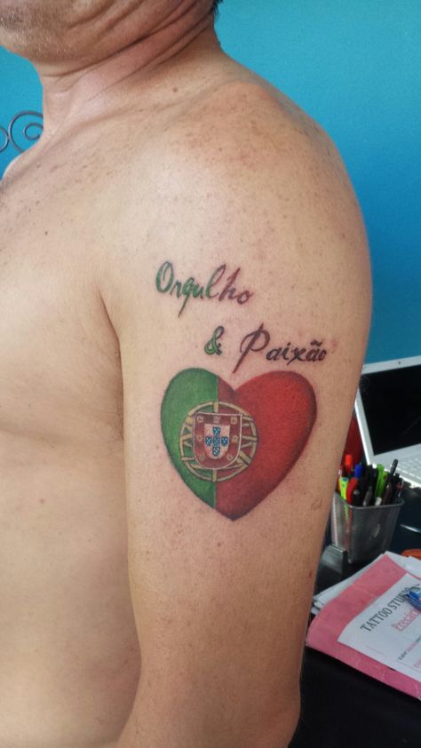 Portugal heart flag  custom work By Clébio Print Tattoos, Tattoo Studio, Paw Print Tattoo, Watercolor Tattoo, Paw Print, Body Art, Tattoo Designs, Portugal, Flag