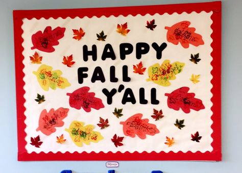 Happy fall y'all 🍂🍃🍁 Thankful Tree Bulletin Board, Family Tree Bulletin Board, Fall Bulletin Board Ideas, Daycare Bulletin Boards, Writing Bulletin Boards, Bulletin Board Tree, Bulletin Boards Theme, Thanksgiving Bulletin Boards, Fall Bulletin Board