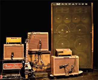 Fender Bassman, Young Aesthetic, Vintage Guitar Amps, Guitar Rig, Guitar Amps, Dangerous Minds, Bass Amps, Guitar Gear, Jazz Guitar