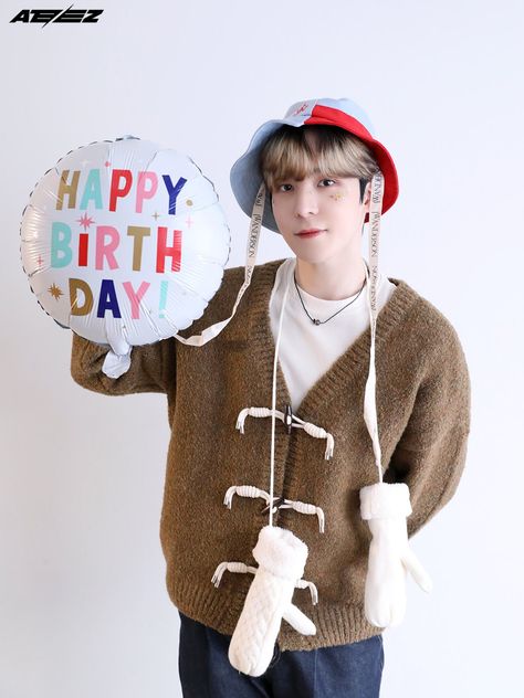 Twitter Yunho Birthday, The Witness, Tall Person, Jeong Yun-ho, Yunho Ateez, Ateez Yunho, Yunho Yeosang, Kq Entertainment, Happy Birth