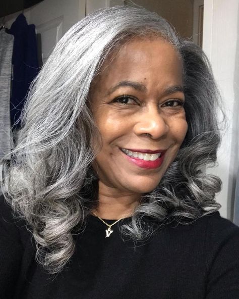 my Long Silver Hair, Grey Hair Care, Grey Hair Over 50, Gorgeous Gray Hair, Grey Hair Inspiration, Beautiful Gray Hair, Grey Hair Styles For Women, Natural Gray Hair, Short Grey Hair