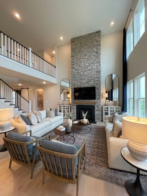 Big Family Room Ideas, Big Houses Living Room, Million Dollar Living Rooms, Bloxburg High Ceiling Living Room Ideas, Bloxburg Open House Layout, Talk Ceiling Living Room, House Plans High Ceilings Open Floor, High Sloped Ceiling Living Room, Modern Suburban House Interior