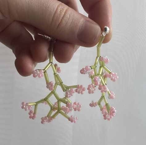 Handmade Wire And Bead Jewelry, Bead Projects Ideas, Kasut Kahwin, Seed Bead Projects, Bead Flowers, Pola Manik, Бисер Twin, Idee Cricut, Gelang Manik-manik