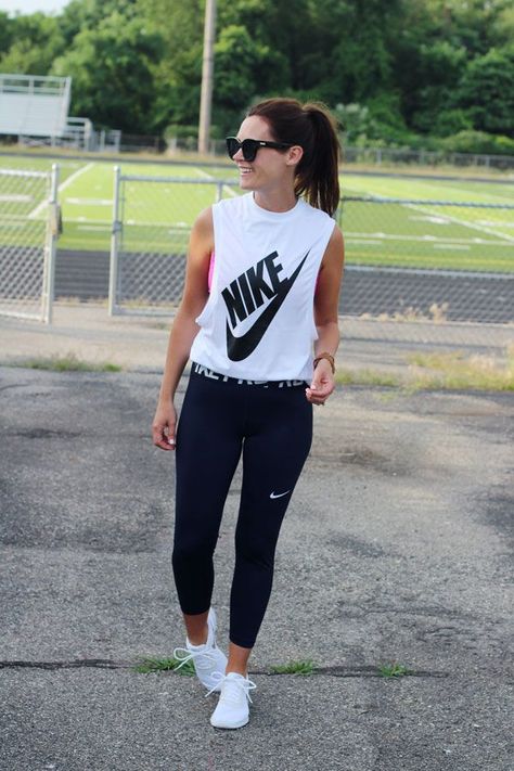 Exercise Outfits, Summer Workout Outfits, Estilo Fitness, Style Fitness, Fitness Style, Fitness Wear Outfits, Cute Workout Outfits, Gym Clothes Women, Fitness Products