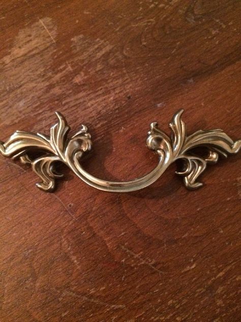 VINTAGE LOOK Belwith Brass French Provincial Drawer Pull Gold Detail NEW - $6.75. I am selling individual French Provincial Pulls. These pulls are new and made of Brass. They have 3" space from screw hole to screw hole. The overall measurements are 6" (Lengh) x 2" (Height) x 1" (Depth) 272335862015 Provincial Kitchen, Furniture Hardware Drawer Pulls, French Provincial Drawer Pulls, Brass Kitchen Hardware, Iron Drawer Pulls, French Provincial Furniture, Cabinet Drawer Handles, Rustic Hardware, Dresser Drawer Pulls