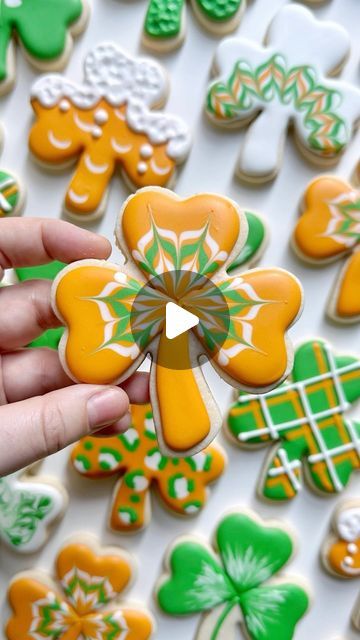 Grace Gaylord | Cookie Artist & Content Creator ~ NYC on Instagram: "Learn how to make this cookie ⤵️  Included in this online class:  ☘️ 1-hour pre-recorded class recording (can take as many times and anytime is convenient) ☘️ 74-page workbook (detailed instructions on recipes, links for what you need to you buy, prep work, step-by-step photo instructions for decorating each cookie and much more!) ☘️ Beginner skill level (although all of my classes can be taken by any skill level)  ☘️ All resources are available to you for FOREVER!  👀👀👀 Link is in my bio to learn more!   💸 Make sure you sign up for my mailing list to get an additional 10% off your first order!  Cutter is 3.75” Shamrock by @annclarkcookiecutters   Tipless bags @borderlandsbakery Use code THEGRACEFULBAKER10 for 10% off Cookies Decorated, Online Class, Mailing List, Decorated Cookies, Online Classes, First Order, Content Creator, Cookie Decorating, Sugar Cookie