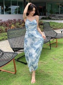 https://ca.shein.com/DAZY-Floral-Print-Draped-Collar-Cami-Dress-p-13397644.html?src_identifier=st=2`sc=blue floral dress`sr=0`ps=1 Draped Collar, Blue Floral Dress, Floral Blue Dress, Cami Dress, Blue Dress, Dress P, Bridesmaid Dress, Blue Floral, Floral Dress