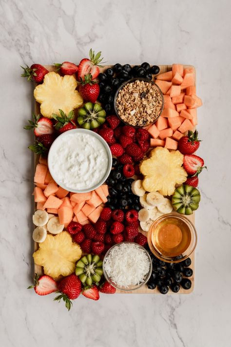 Wildflower Charcuterie Board, Brunch Fruit Platter, Flower Fruit Tray, Summer Charcuterie Board, Summer Charcuterie, Breakfast Event, Fruit Presentation, Pineapple Core, Flower Shaped Cookies